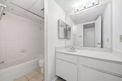 7116 N Holiday Drive, Galveston, TX 77550 - Photo 10