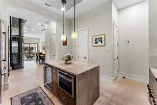 917 Peden St, Houston, TX 77006 - Photo 8