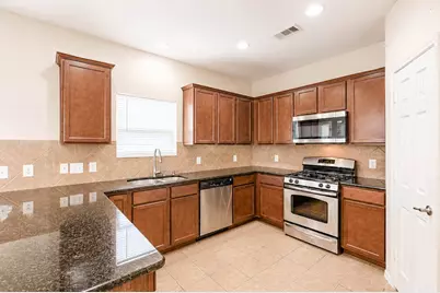 10311 Whisper Bluff Drive, Humble, TX 77396 - Photo 10