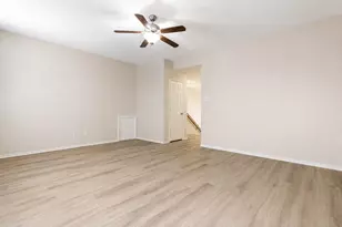 10311 Whisper Bluff Dr, Humble, TX 77396 - Photo 14