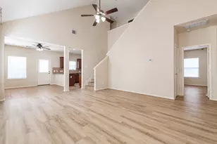 10311 Whisper Bluff Dr, Humble, TX 77396 - Photo 4
