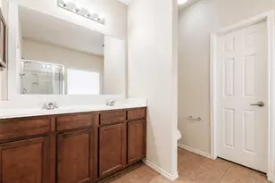 10311 Whisper Bluff Dr, Humble, TX 77396 - Photo 8