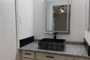 9550 Deering Dr, Houston, TX 77036 - Photo 14