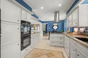 2211 Laurel Hill Dr, Kingwood, TX 77339 - Photo 10