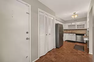 408 N Post Oak Ln, Houston, TX 77024 - Photo 12