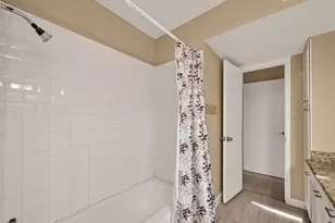 408 N Post Oak Ln, Houston, TX 77024 - Photo 30
