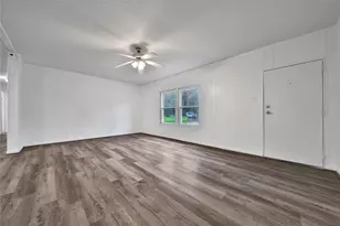 22 Pine St, New Waverly, TX 77358 - Photo 4