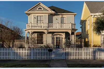 1515 24th Street, Galveston, TX 77550 - Photo 1