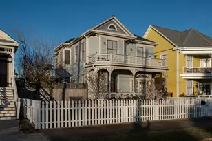 1515 24th St, Galveston, TX 77550 - Photo 2