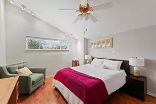 1953 Stoney Brook Dr, Houston, TX 77063 - Photo 18