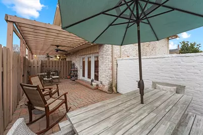 1953 Stoney Brook Drive #1953, Houston, TX 77063 - Photo 20