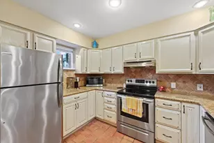 1953 Stoney Brook Dr, Houston, TX 77063 - Photo 6