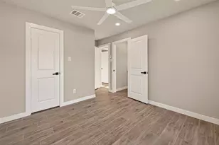 8902 Alejo Dr, Houston, TX 77088 - Photo 24