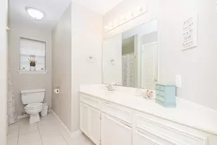 808 Manor Dr, Angleton, TX 77515 - Photo 8