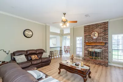 808 Manor Drive, Angleton, TX 77515 - Photo 20