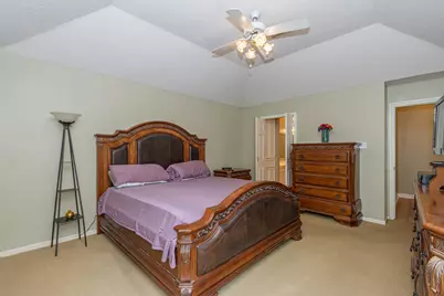 808 Manor Drive, Angleton, TX 77515 - Photo 14