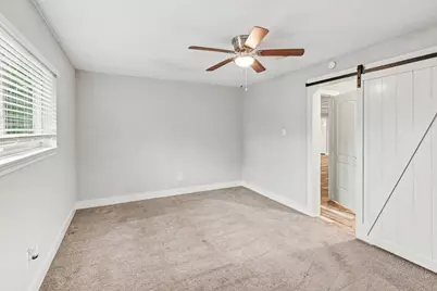 214 Hillside Court, Oak Ridge North, TX 77386 - Photo 10