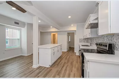 2617 Avenue L, Galveston, TX 77550 - Photo 8