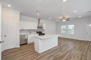 2617 Avenue L, Galveston, TX 77550 - Photo 32