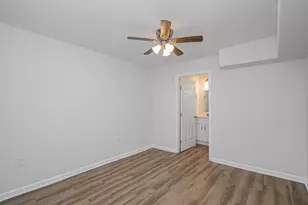 2617 Avenue L, Galveston, TX 77550 - Photo 36