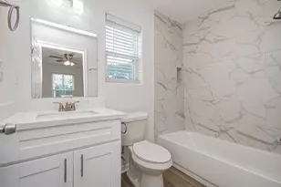 2617 Avenue L, Galveston, TX 77550 - Photo 38