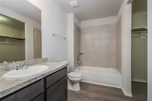 2723 S Lina Ct, Conroe, TX 77301 - Photo 10