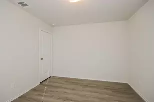 2723 S Lina Ct, Conroe, TX 77301 - Photo 12