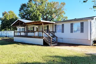 305 Paddock, Willis, TX 77378 - Photo 2