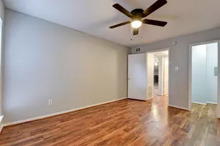 9350 Country Creek Dr, Houston, TX 77036 - Photo 18