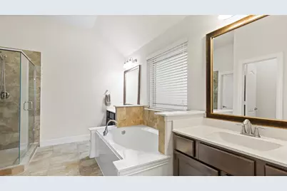 15314 Icet Creek Ave, Mont Belvieu, TX 77523 - Photo 14