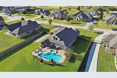 15314 Icet Creek Ave, Mont Belvieu, TX 77523 - Photo 2