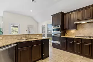 15314 Icet Crk Ave, Mont Belvieu, TX 77523 - Photo 8