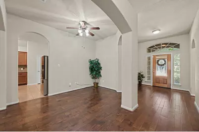 1912 Hill Manor Drive, Conroe, TX 77304 - Photo 6