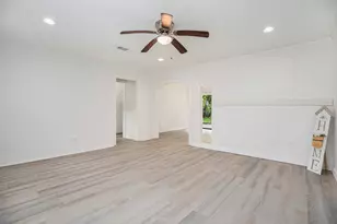 1903 Little St, La Marque, TX 77568 - Photo 4