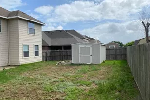 5010 Creekside Ave, Baytown, TX 77523 - Photo 18