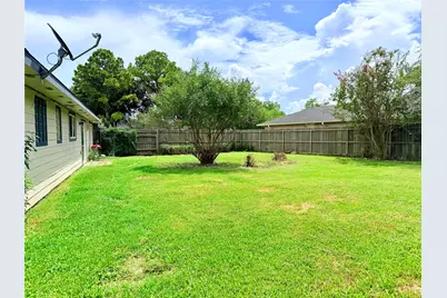 2410 Point Comfort Court, Webster, TX 77598 - Photo 20
