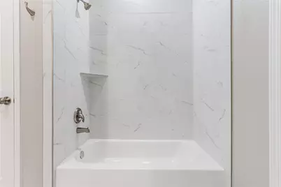 1319 E 35th Street #B, Houston, TX 77022 - Photo 16