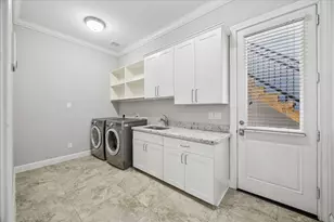 1118 E 24th St, Houston, TX 77009 - Photo 16