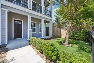 1118 E 24th St, Houston, TX 77009 - Photo 2