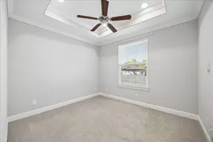 1118 E 24th St, Houston, TX 77009 - Photo 14