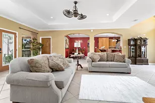 1004 Doornbos Ln, Nederland, TX 77627 - Photo 10