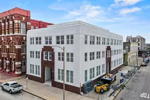 2102 Mechanic St, Galveston, TX 77550 - Photo 2