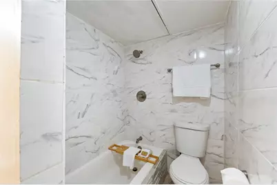 2100 Tanglewilde Street #495, Houston, TX 77063 - Photo 14