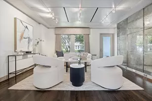 230 E 25th St, Houston, TX 77008 - Photo 6