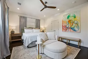 230 E 25th St, Houston, TX 77008 - Photo 26