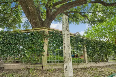 230 E 25th Street, Houston, TX 77008 - Photo 46