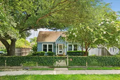 230 E 25th Street, Houston, TX 77008 - Photo 1