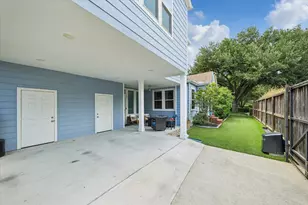 230 E 25th St, Houston, TX 77008 - Photo 44