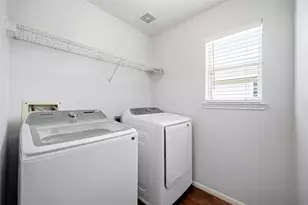 8010 Singing Sonnet Ln, Houston, TX 77072 - Photo 22