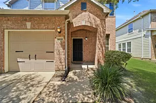 8010 Singing Sonnet Ln, Houston, TX 77072 - Photo 2
